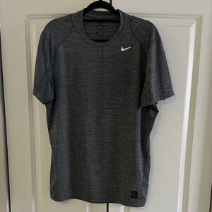 Nike Pro Men's Dark Gray Short Sleeve Shirt